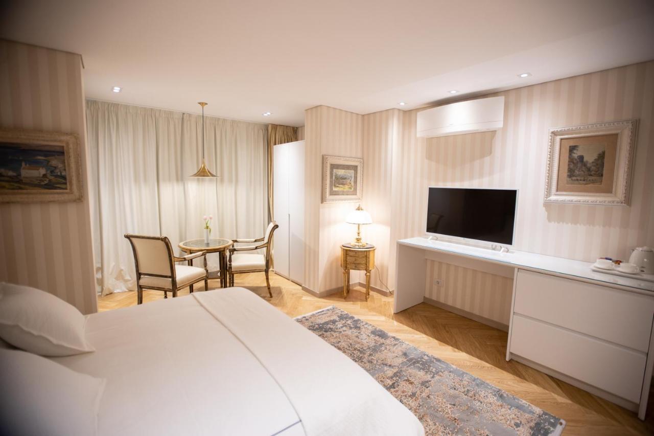 Seven Luxury Suites Tirana Exterior photo